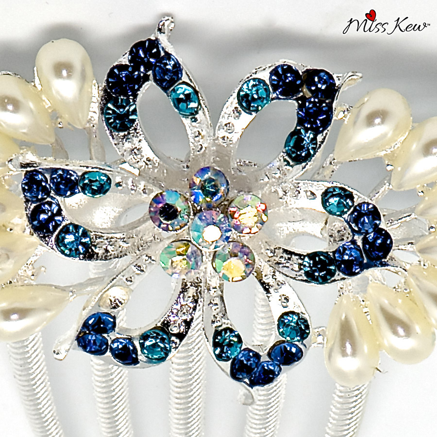 Pearl Flower Rhinestone / Diamante Hair Comb
